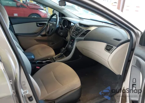 2015 Hyundai Elantra Se z USA, uszkodzony, nr VIN 5NPDH4AE9FH650646